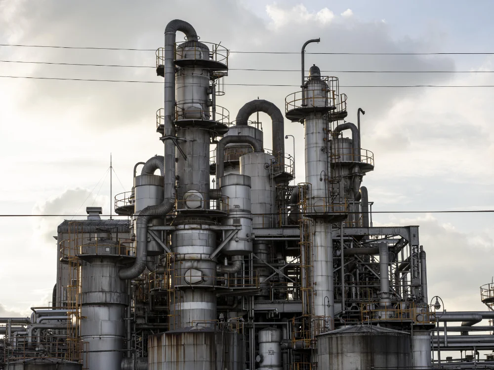 Advanced Oil Refinery And Processing Facility