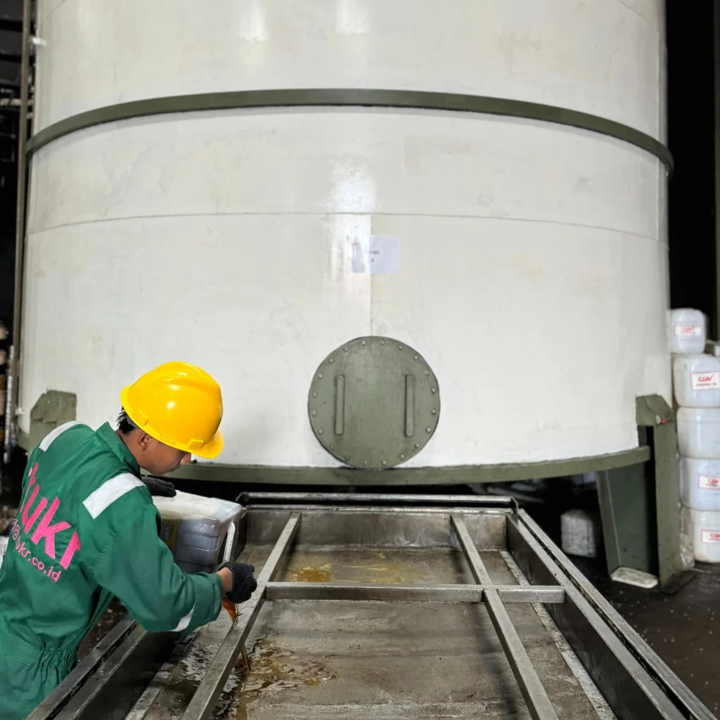 Industrial Oil Handling And Storage Maintenance